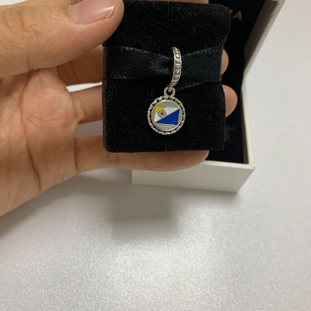 Pandora Bonaire exclusive charm